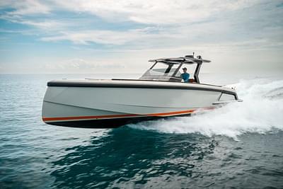 BOATZON | Vanquish Yachts  2021