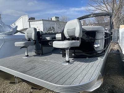 BOATZON | Veranda VF25F2plus2 TriToon 2023