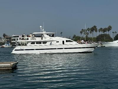 BOATZON | Versilcraft Challenger Motor Yacht 1990