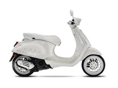 BOATZON | Vespa Sprint 150 Justin Bieber X Vespa 2022