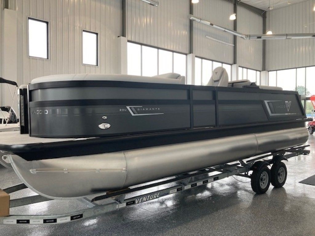 2023 Viaggio Diamante D23U - Sold Boat