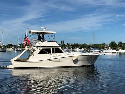 BOATZON | Viking 41 Convertible 1990