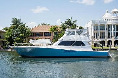 BOATZON | Viking 58 Convertible 1995