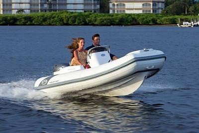 BOATZON | Walker Bay Generation 360 DLX 2022