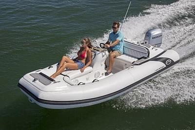 BOATZON | Walker Bay Generation 450 2023