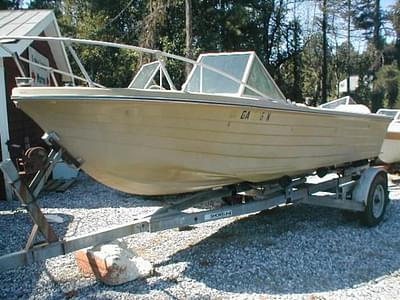 BOATZON | Wellcraft 18 Airslot Fisherman Twin Outboard Hull 1971