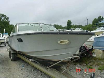 BOATZON | Wellcraft Nova 25 Mercruiser twin cut 1977