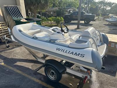 BOATZON | Williams Jet Tenders Turbojet 325 2019