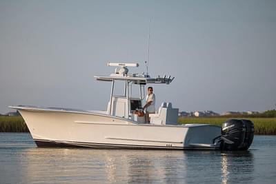 BOATZON | Willis 33 Center Console 2019