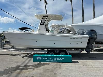 BOATZON | World Cat 235 CC 2024