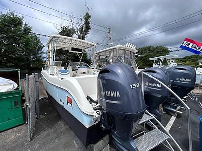 BOATZON | 2007 World Cat 250 DC