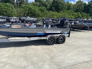 BOATZON | Xpress Boats X21 Pro 2024