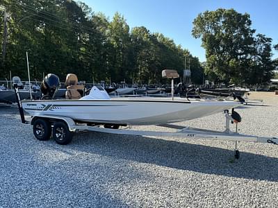 BOATZON | Xpress HyperLift Series H20 BASS 2025