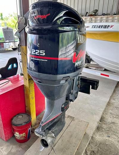 BOATZON | Yahama 225hp Outboard Motor