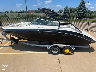 BOATZON | Yamaha 242 Limited S