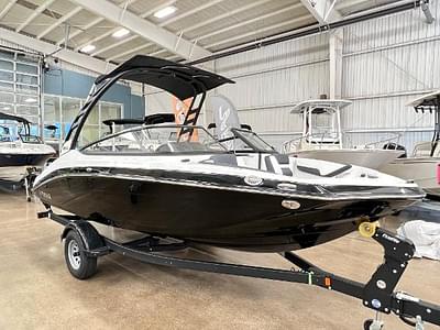 BOATZON | Yamaha Boats 195 S 2024