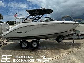 BOATZON | 2024 Yamaha Boats 222SE