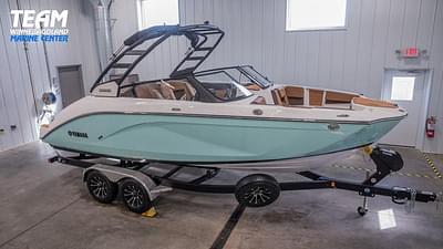 BOATZON | Yamaha Boats 222SE 2024