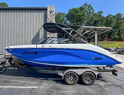 BOATZON | Yamaha Boats 222X 2024