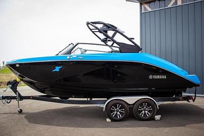 BOATZON | Yamaha Boats 222XE 2023