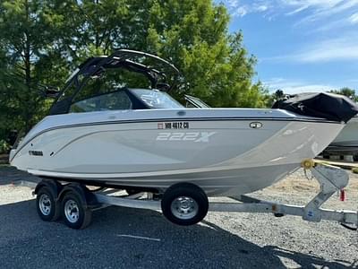 BOATZON | Yamaha Boats 222XE 2023