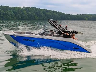 BOATZON | Yamaha Boats 222XE 2024