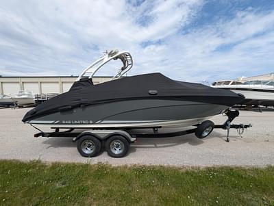 BOATZON | Yamaha Boats 242 Limited S 2015