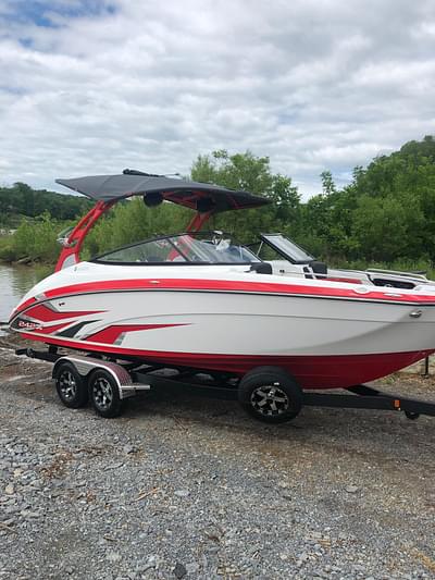 BOATZON | Yamaha Boats 242X 2020