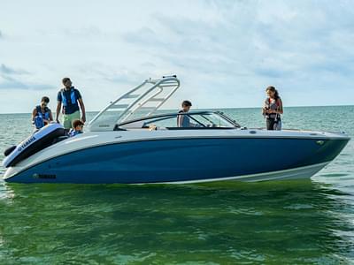 BOATZON | Yamaha Boats 252S 2024