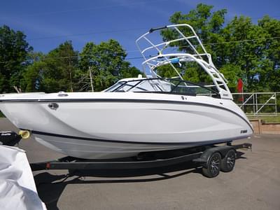 BOATZON | Yamaha Boats 252SD 2024