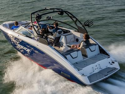 BOATZON | Yamaha Boats 252XE 2025