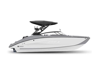 BOATZON | Yamaha Boats 255 XE 2024