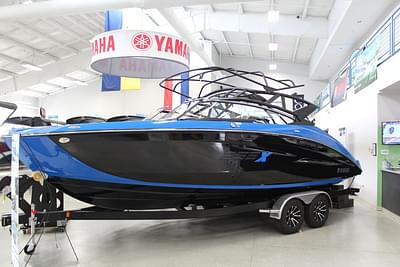 BOATZON | Yamaha Boats 255XD 2024