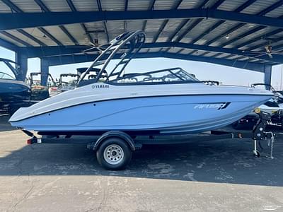 BOATZON | Yamaha Boats AR190 2025 BOATZON | Yamaha Boats AR190 2025