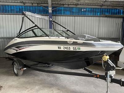 BOATZON | Yamaha Boats AR192 2014