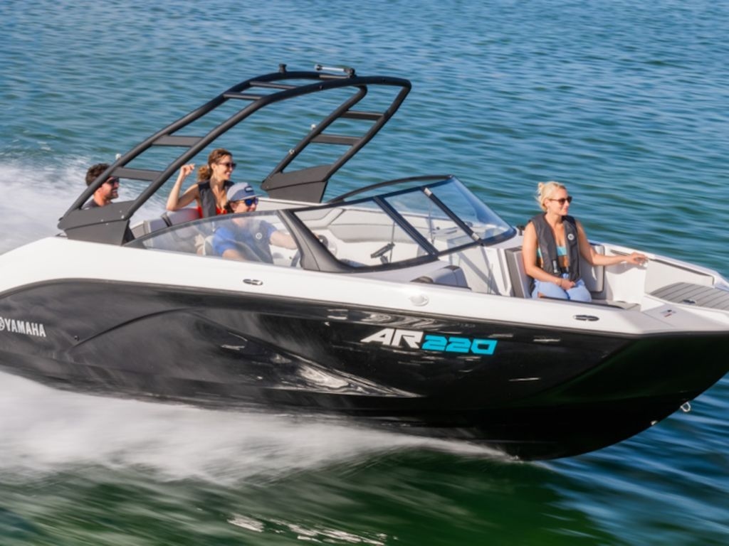 2025 Yamaha Boats AR220 - Sold Boat