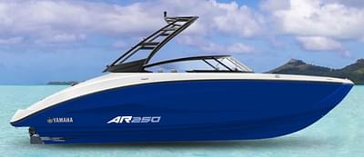 BOATZON | Yamaha Boats AR250 2025