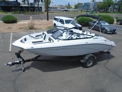 BOATZON | Yamaha Boats SX195 2024