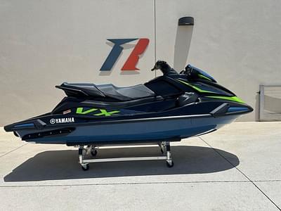 BOATZON | Yamaha Boats VX Deluxe with Audio 2024