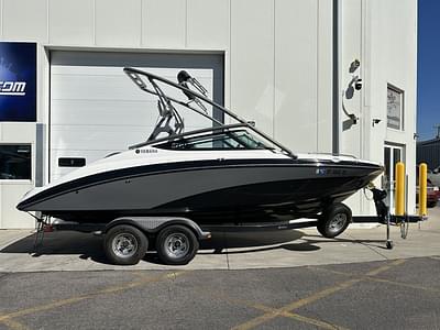 BOATZON | Yamaha Marine 212X 2016