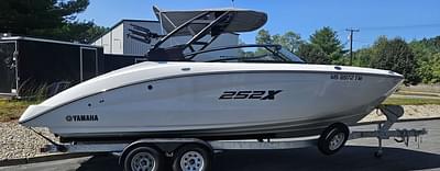 BOATZON | Yamaha Marine 252XE 2023