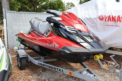 BOATZON | Yamaha Marine FX CR SVHO  RedBlack 2017