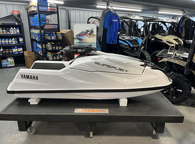 BOATZON | Yamaha SuperJet 2023