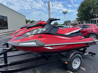 BOATZON | Yamaha VX DELUXE TORCH REDCARB 2023