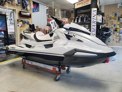 BOATZON | Yamaha WaveRunner VX Cruiser HO 2024