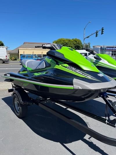 BOATZON | Yamaha WaveRunners EX Deluxe and VX Deluxe 2020