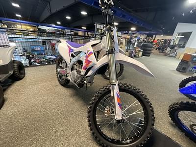 BOATZON | Yamaha YZ250F 50th Anniversary Edition 2024