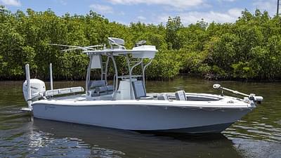 BOATZON | Yellowfin 26 Hybrid 2021