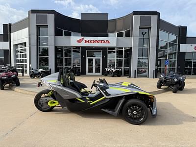 BOATZON | 2018 Slingshot SLINGSHOT