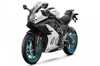 BOATZON | 2025 CFMOTO 675SS